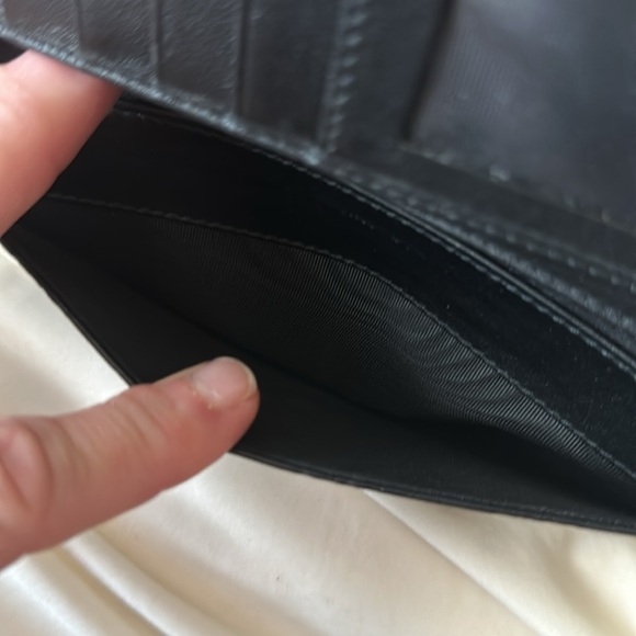 GUCCI 🖤Guccisima Double flap leather wallet Authentic Rare GG Beautiful - Picture 5 of 16